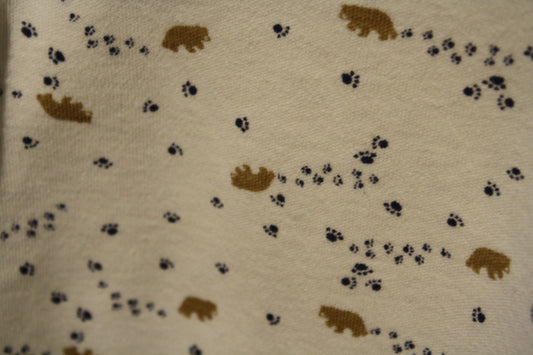 Little Bundle Bear Print Long Sleeve Bodysuit – Size 0–3